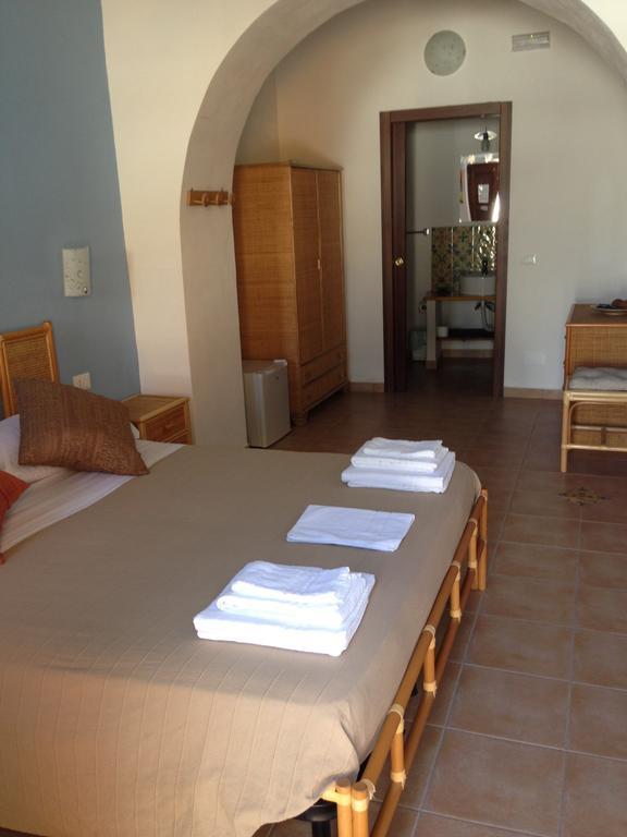 B&B La Goletta Di Salina Santa Marina Salina Room photo